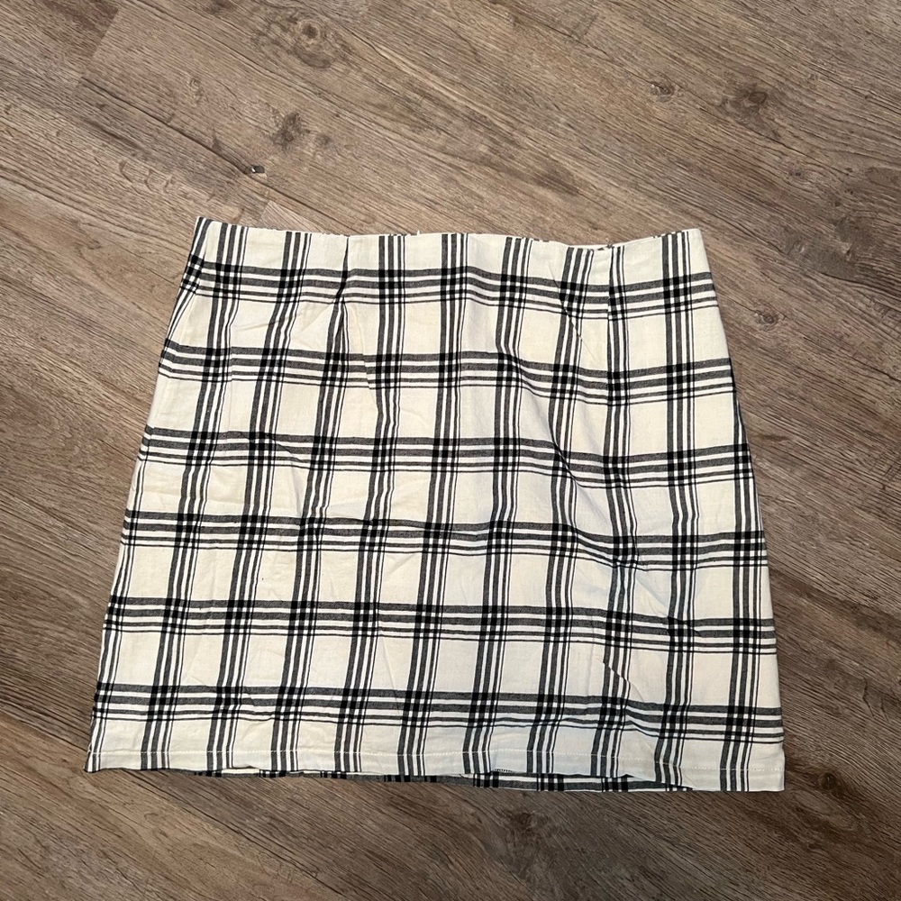 Pink lily skirt